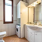 Apartment House Fh *