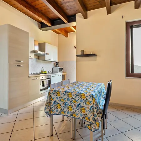 House Fh * Verona